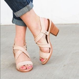 Frye Dani Criss Cross Sandal